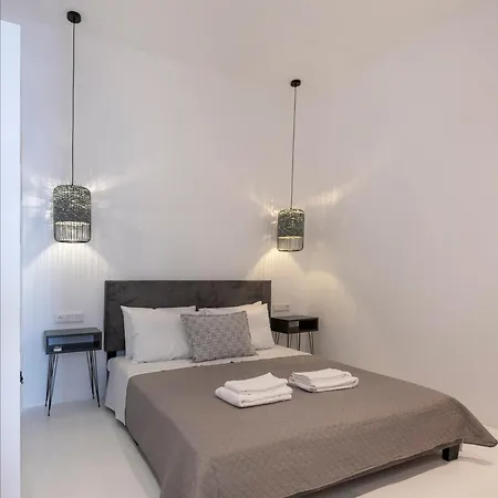Ela 3 Apartment